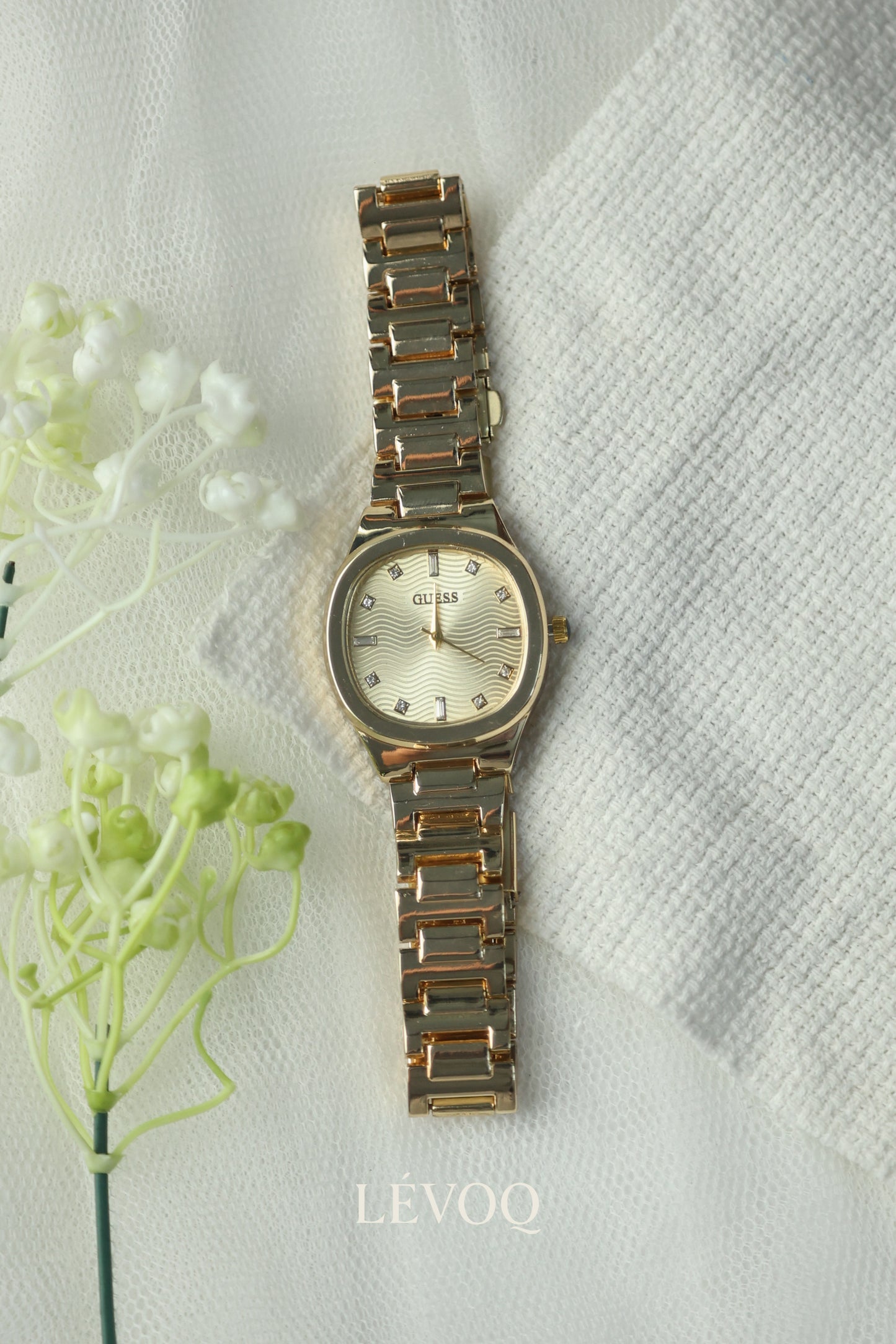Guess Golden