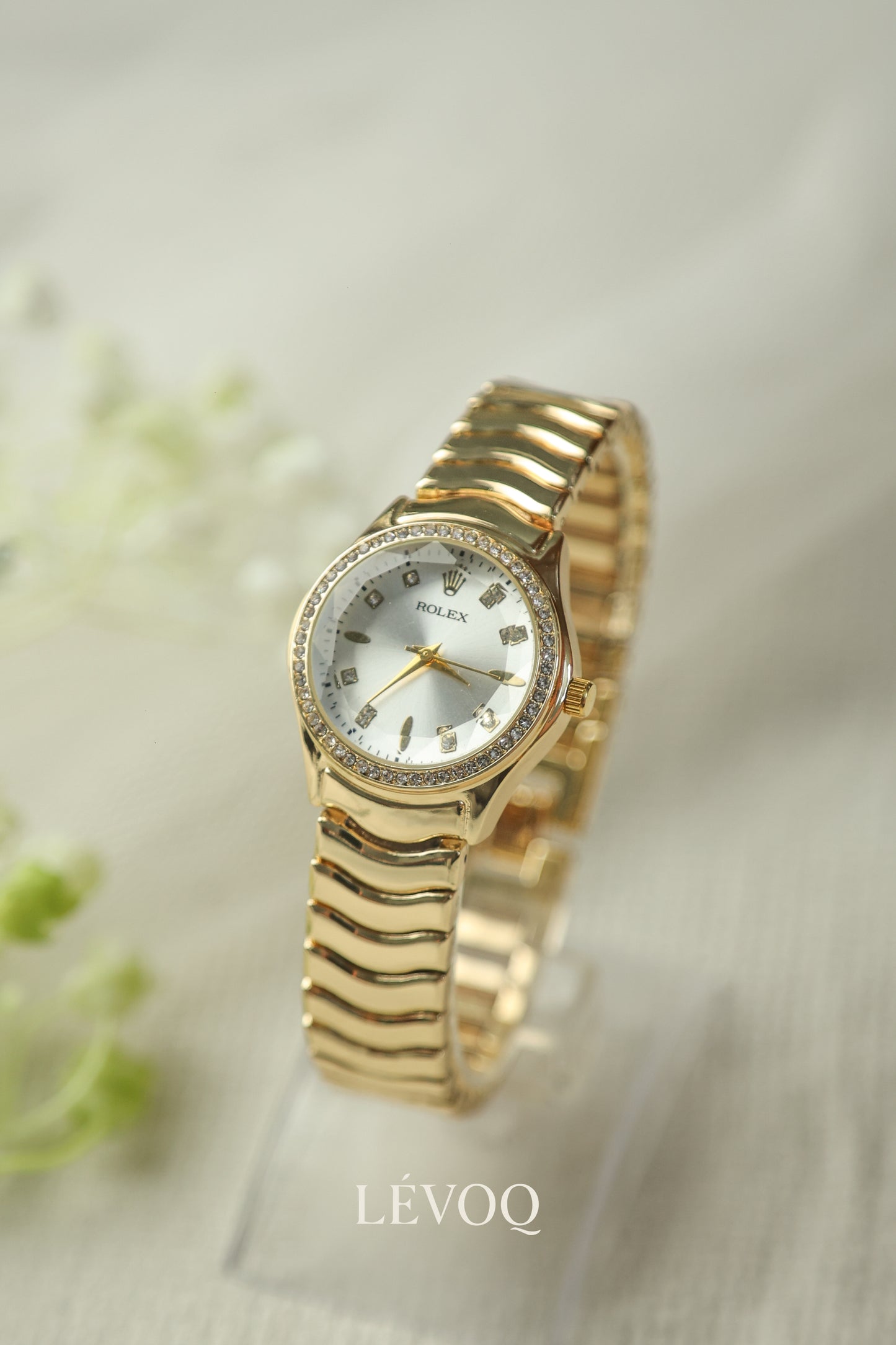 Rolex Wave Gold