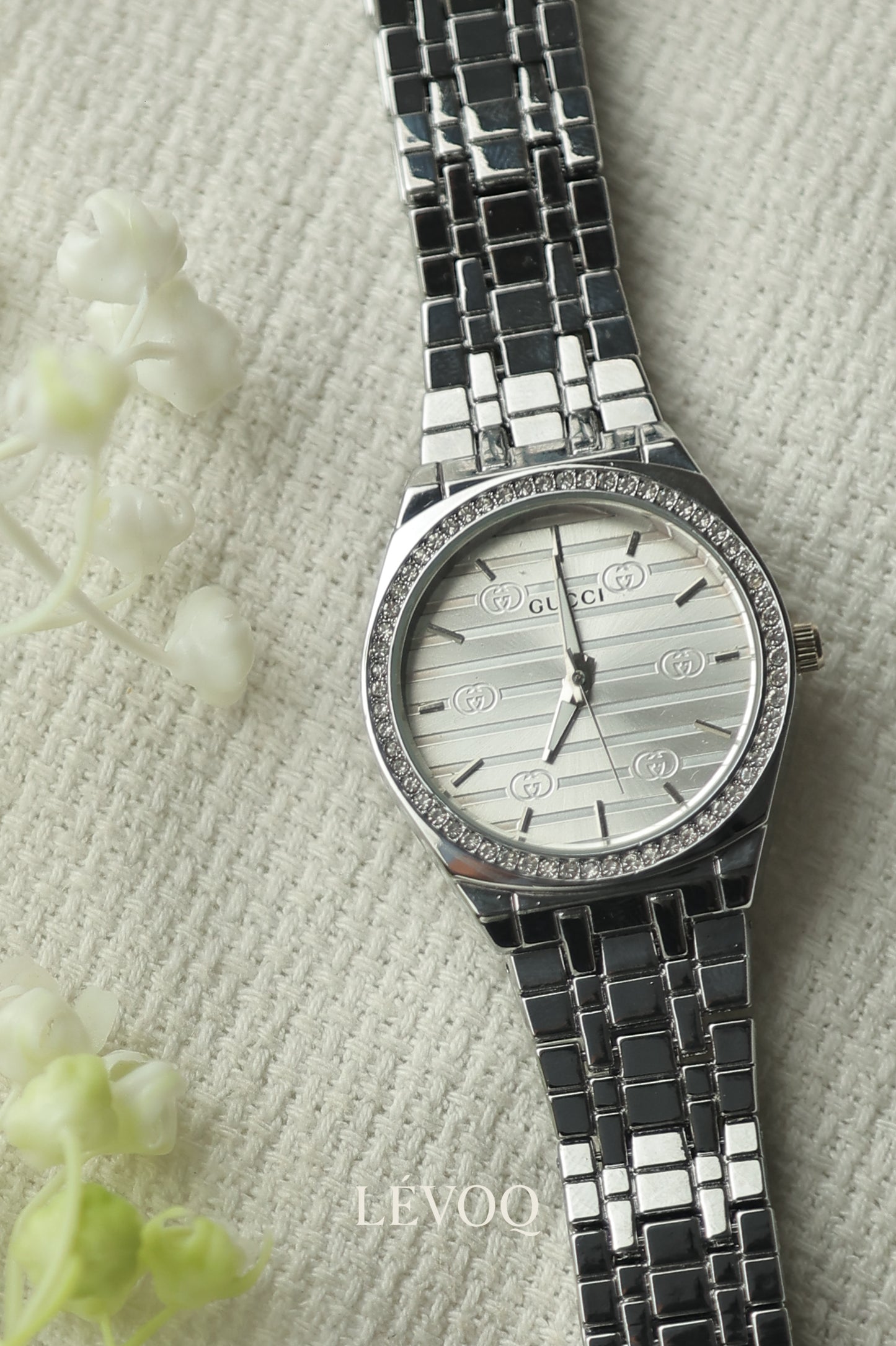 Gucci timeless Silver