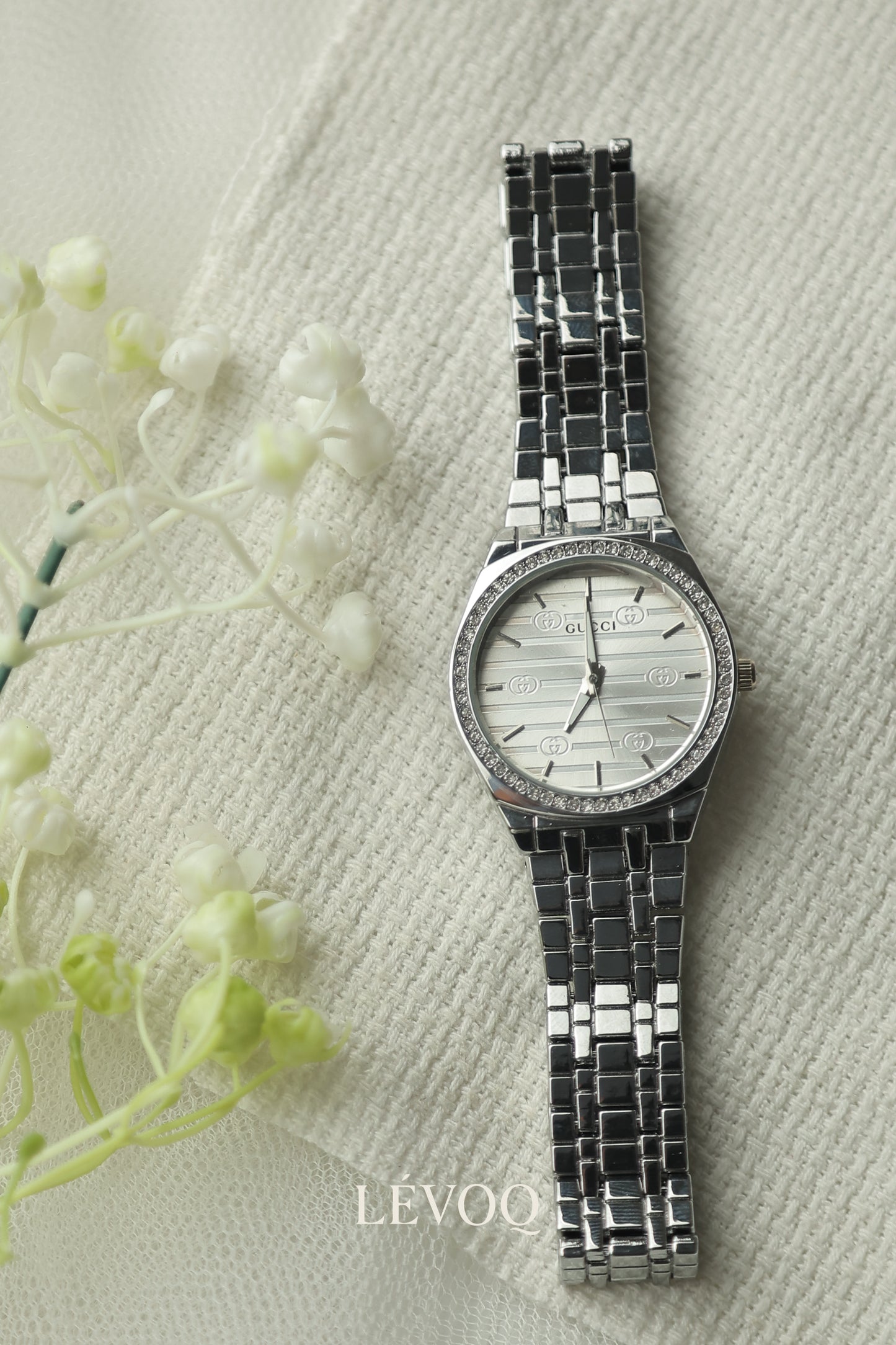 Gucci timeless Silver