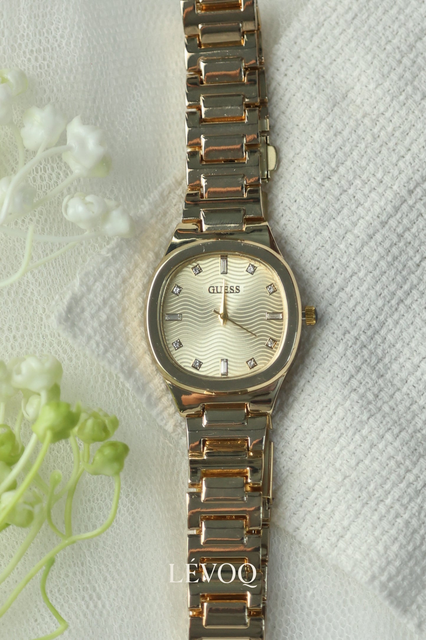 Guess Golden