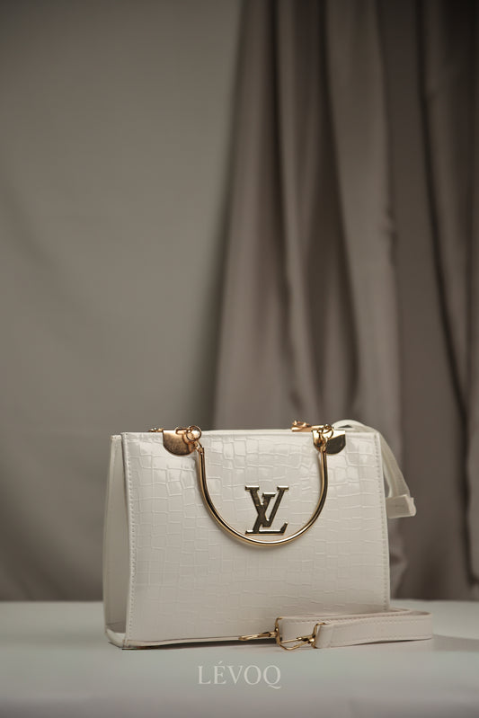 LV White Là Một